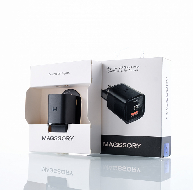 Компактное сетевое зарядное устройство Magssory 33W для двух устройств, с дисплеем и функцией быстрой зарядки, черное, Черный